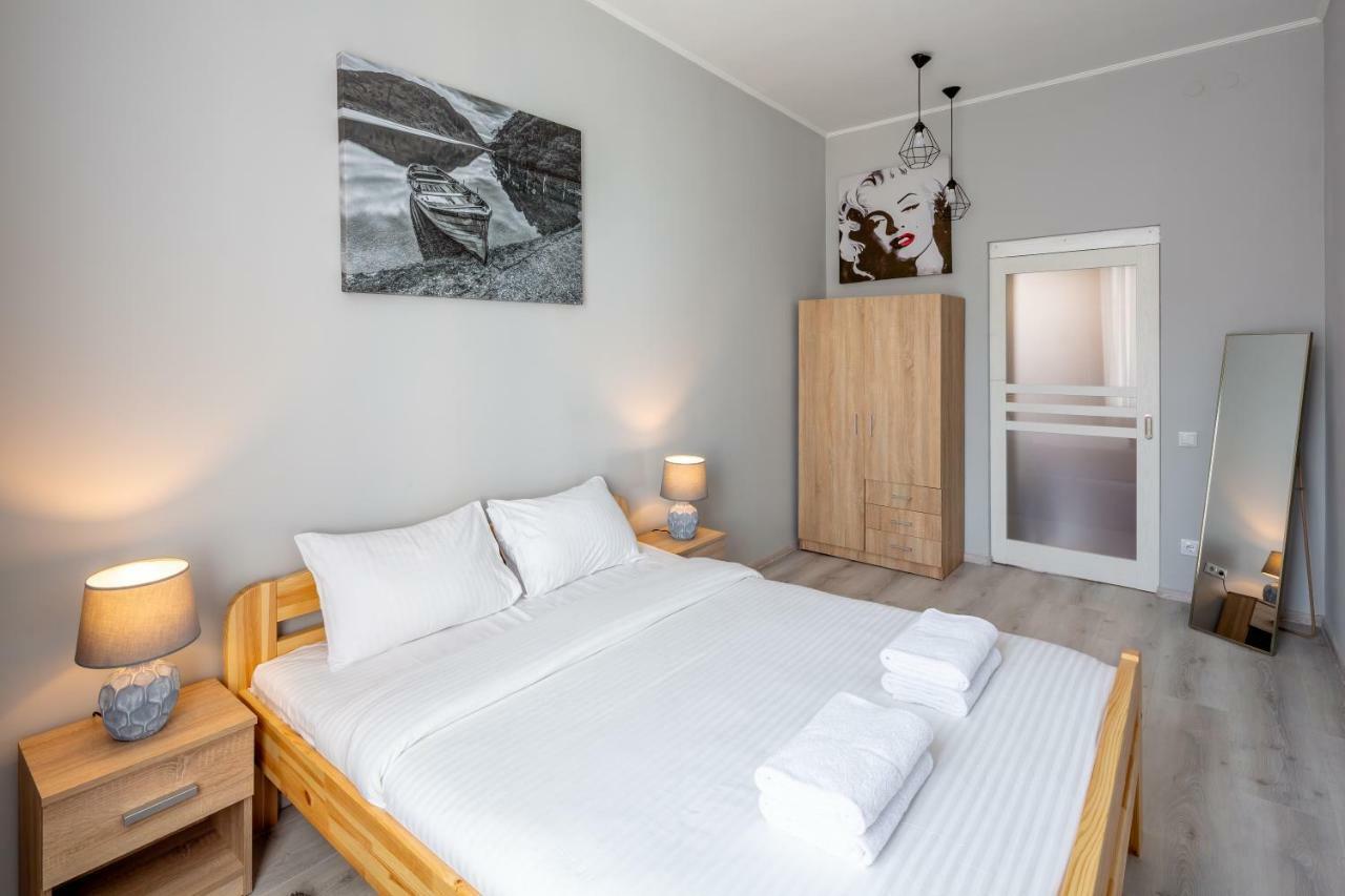 Alfa Apartments Chornovola Львов Экстерьер фото